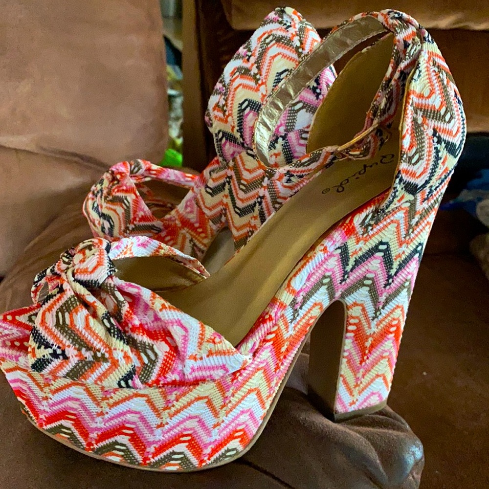 Very cute Cupid size 7 1/2.